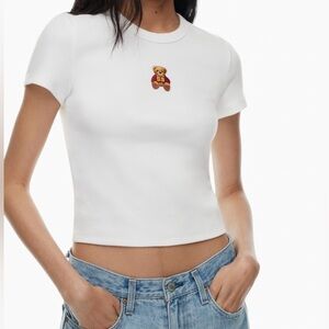 ORANGE KISS White Crewneck Short Sleeve Tee